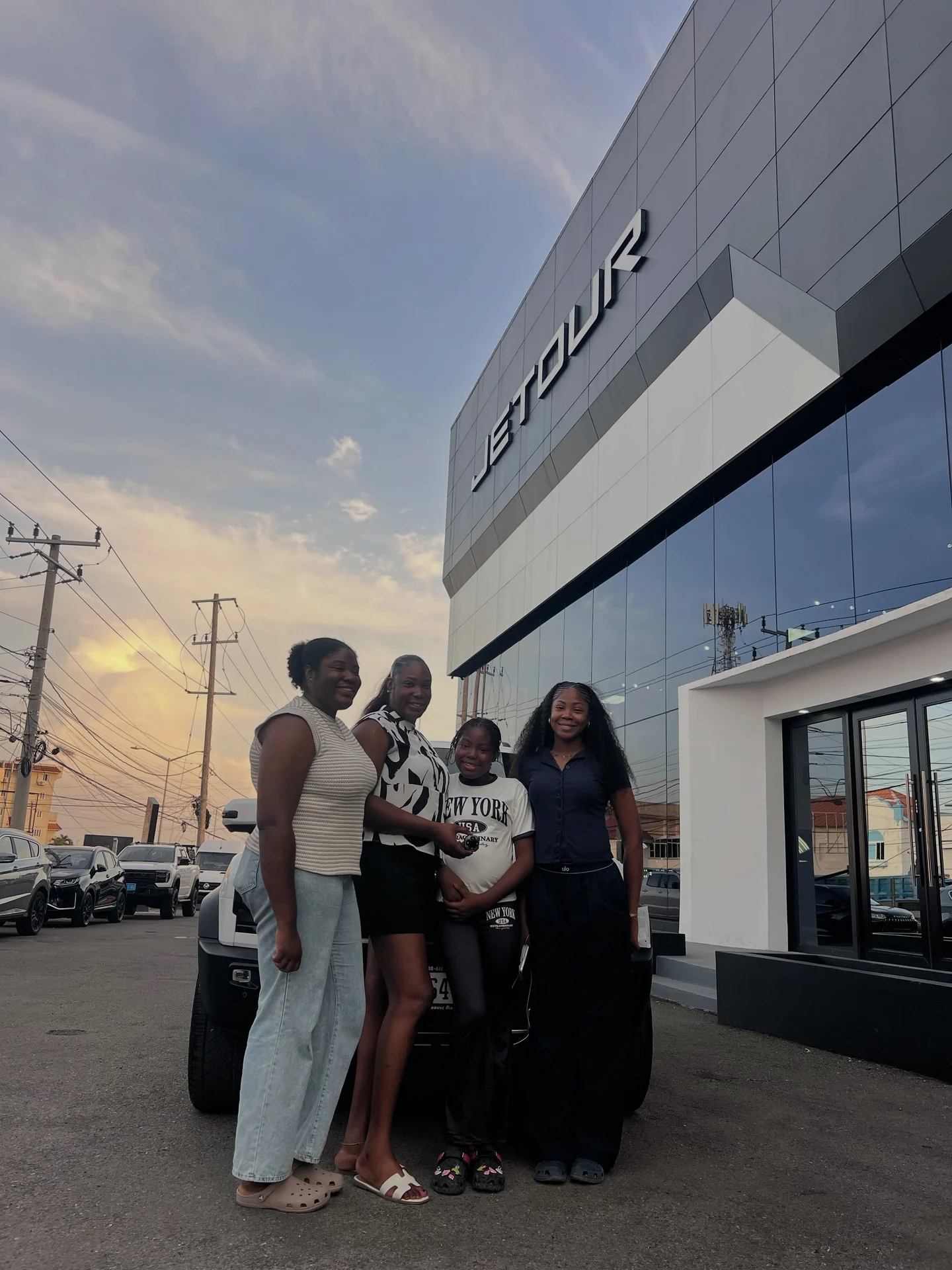 Happy JETOUR customer